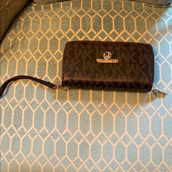 Wend Keen Handbags - Wristlet